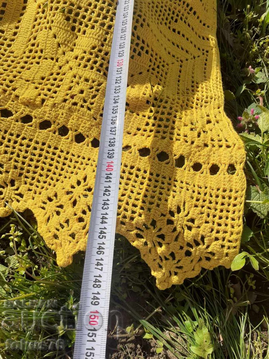 Old large yellow crocheted tablecloth - 7 Old large yellow crocheted tablecloth - 7