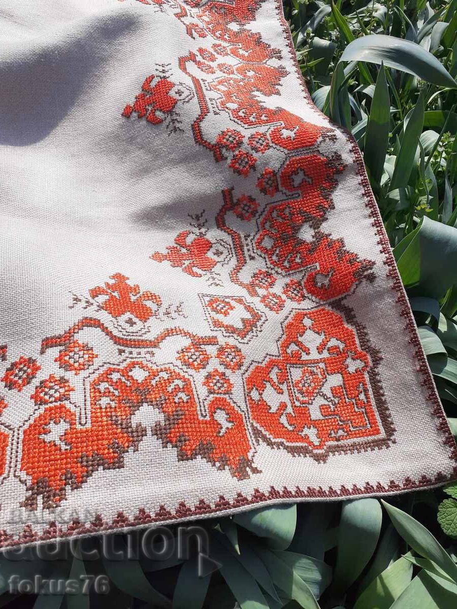 Auction Old large embroidered linen tablecloth with Bulgarian embroidery Auction Old large embroidered linen tablecloth with Bulgarian embroidery
