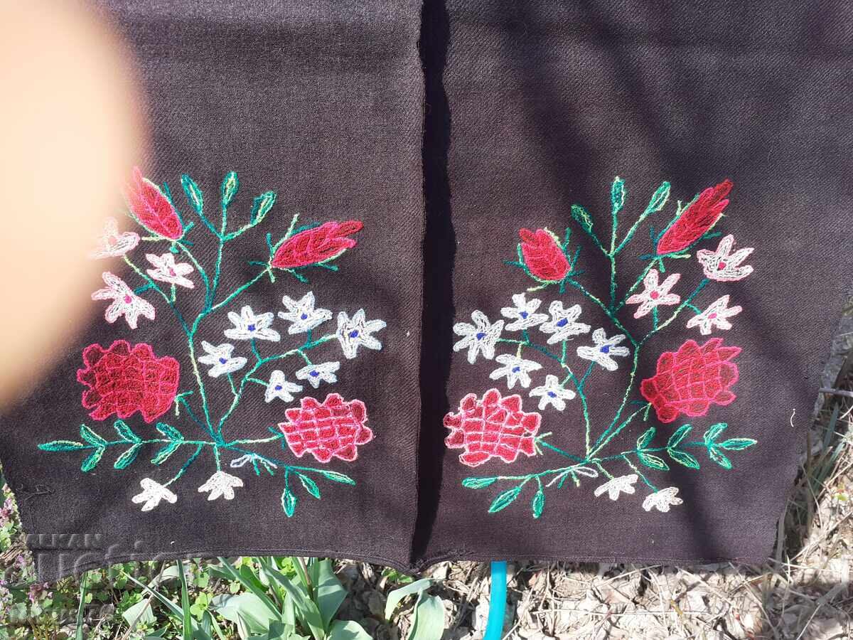 Old authentic large embroidered apron for traditional costume - 5 Old authentic large embroidered apron for traditional costume - 5