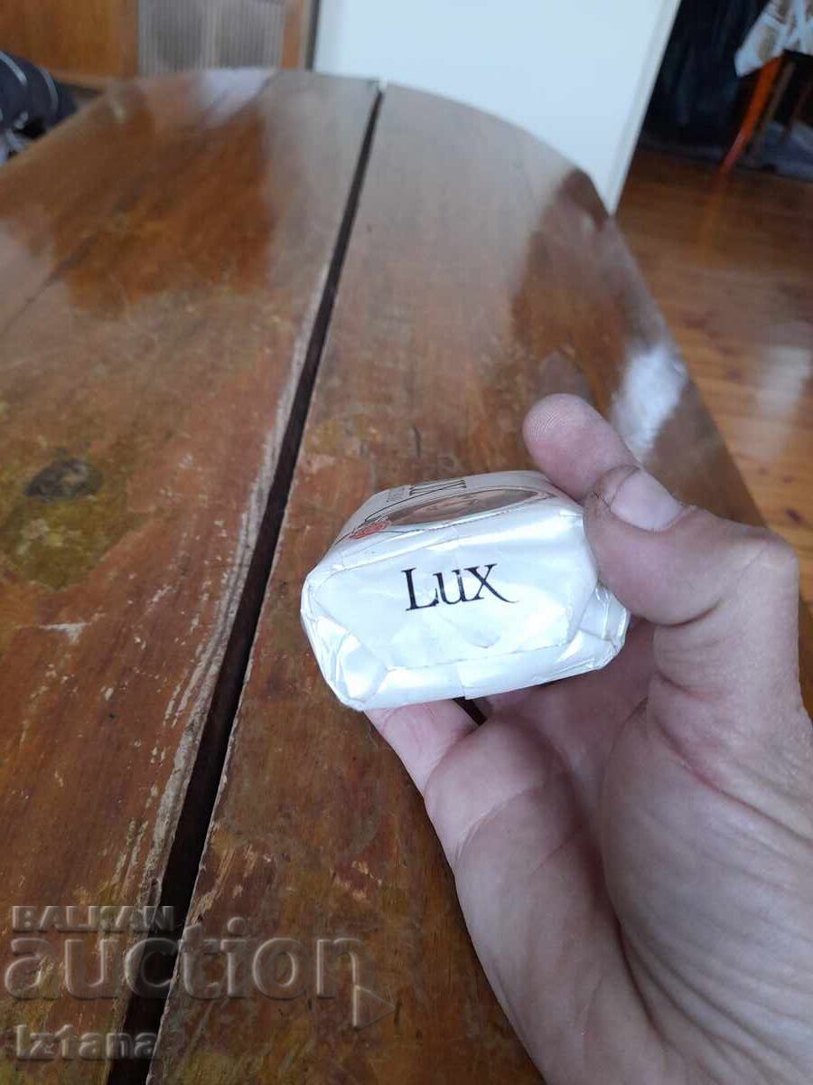 Licitație Săpun vechi Lux