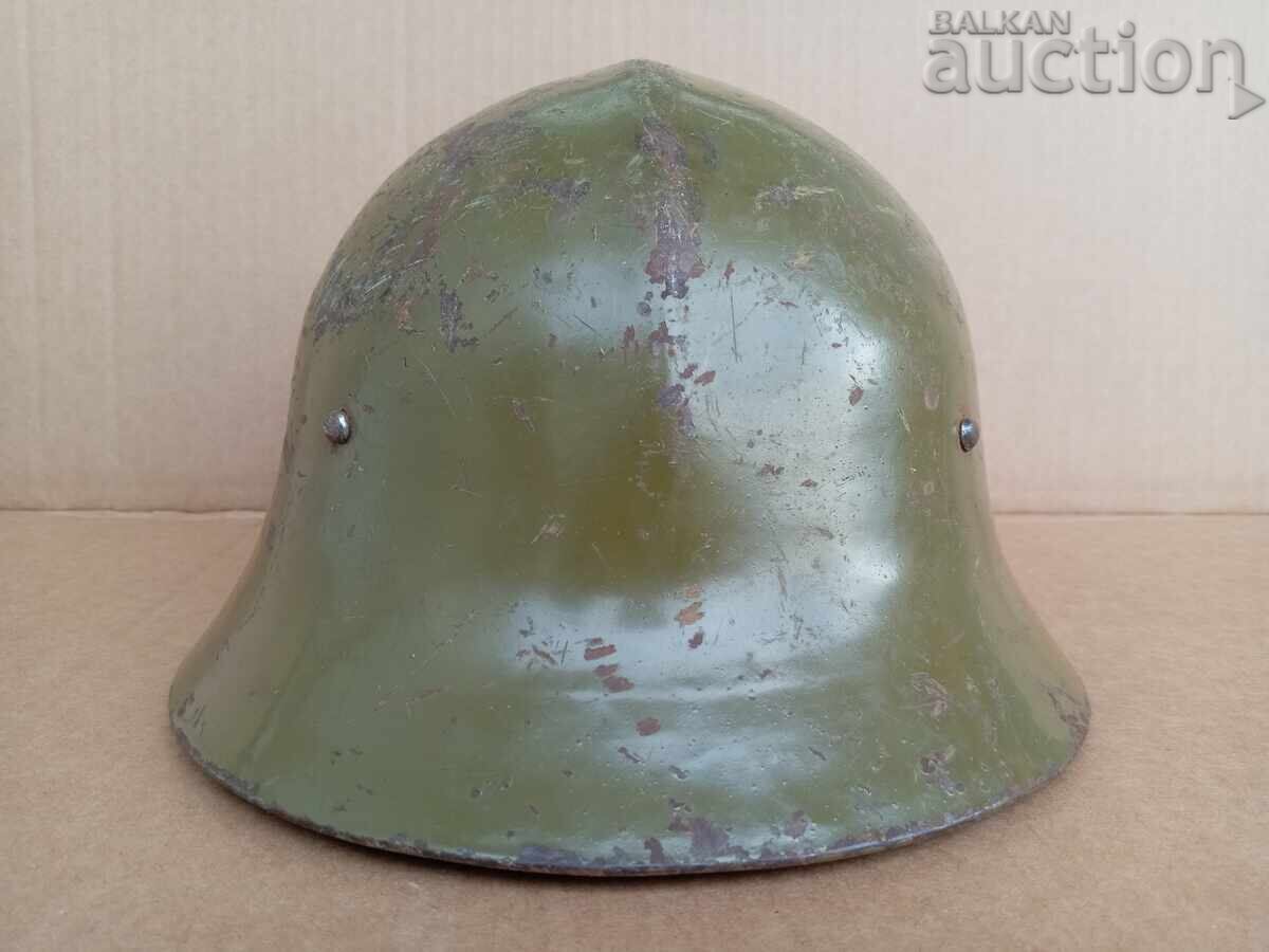 Auction  old helmet folded edge M36 M36 BULGARIAN ARMY