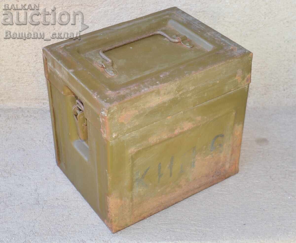 Cutie metalică militară pentru accesorii KID cu preț € 26.00 | 50.85 BGN