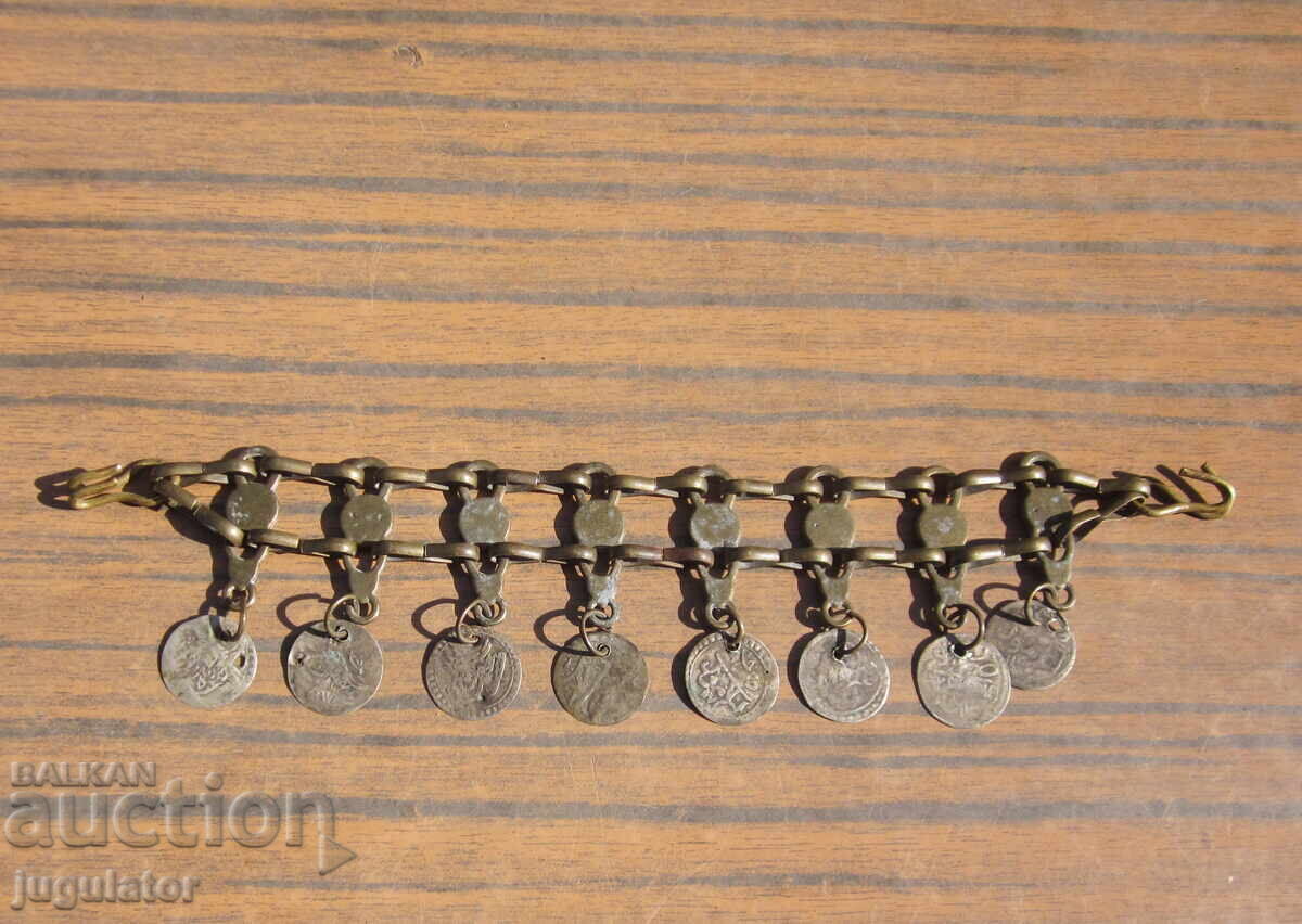 Bijuterie folclorică bulgară din perioada Renașterii cu monede de argint - 6