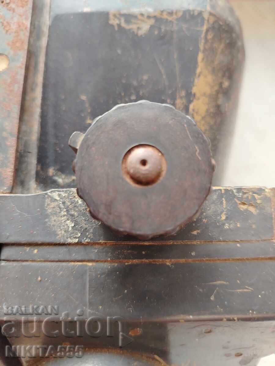 Large German Military Binoculars DKL D.F.10x80 - WWII - 6 Large German Military Binoculars DKL D.F.10x80 - WWII - 6