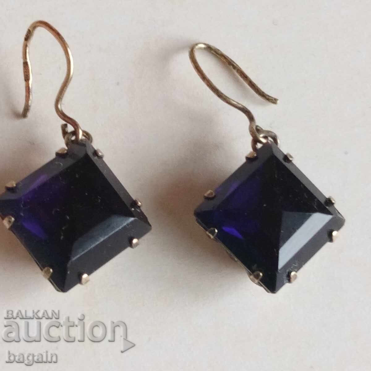 Cercei din argint rusesc cu preț 50.00 BGN | € 25.56 Cercei din argint rusesc cu preț 50.00 BGN | € 25.56