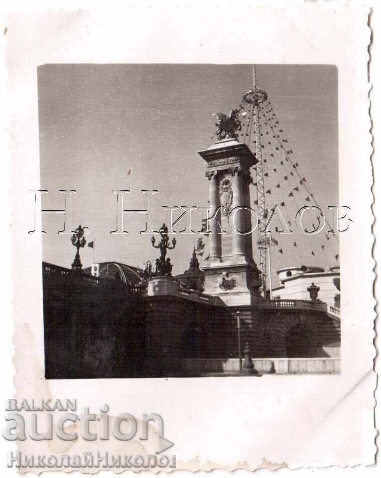 1937 SMALL OLD PHOTO PARIS ENTRANCE TO THE EXHIBITION D619 1937 SMALL OLD PHOTO PARIS ENTRANCE TO THE EXHIBITION D619