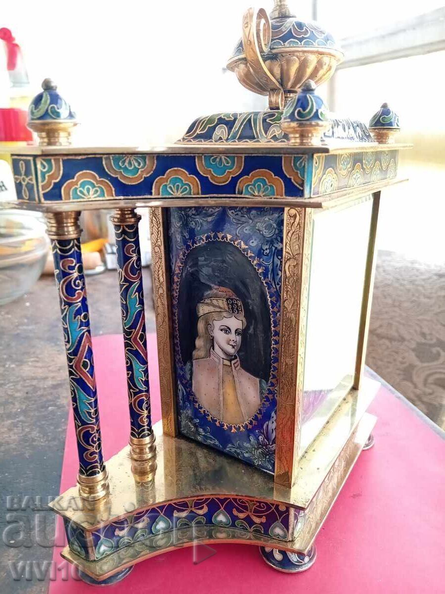 Старинен часовник, емаил, Позлата, клазоне с цена € 190.00 | 371.61 лв.