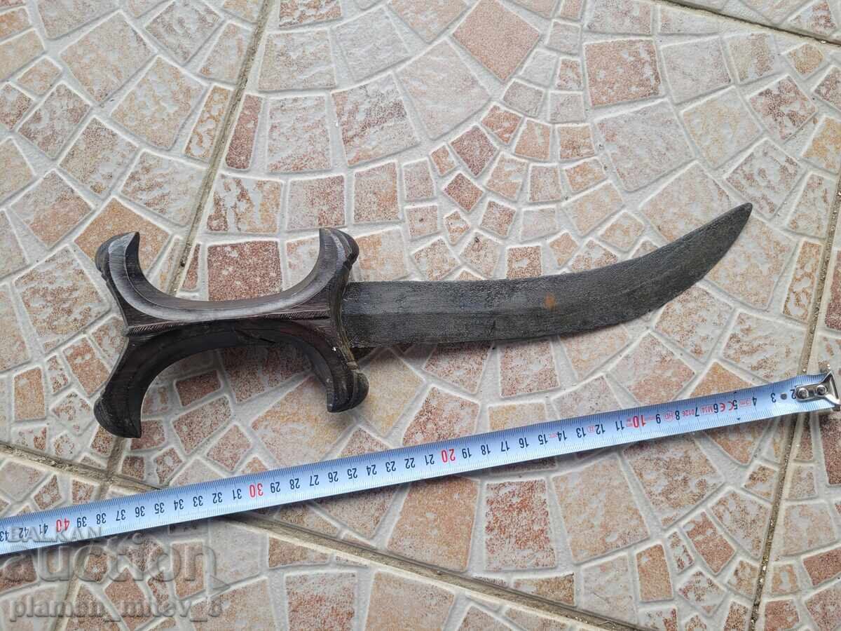 Cuțit, pumnal, pumnal cu preț 120.00 BGN | € 61.36