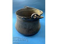 Παλαιό χάλκινο καζάνι