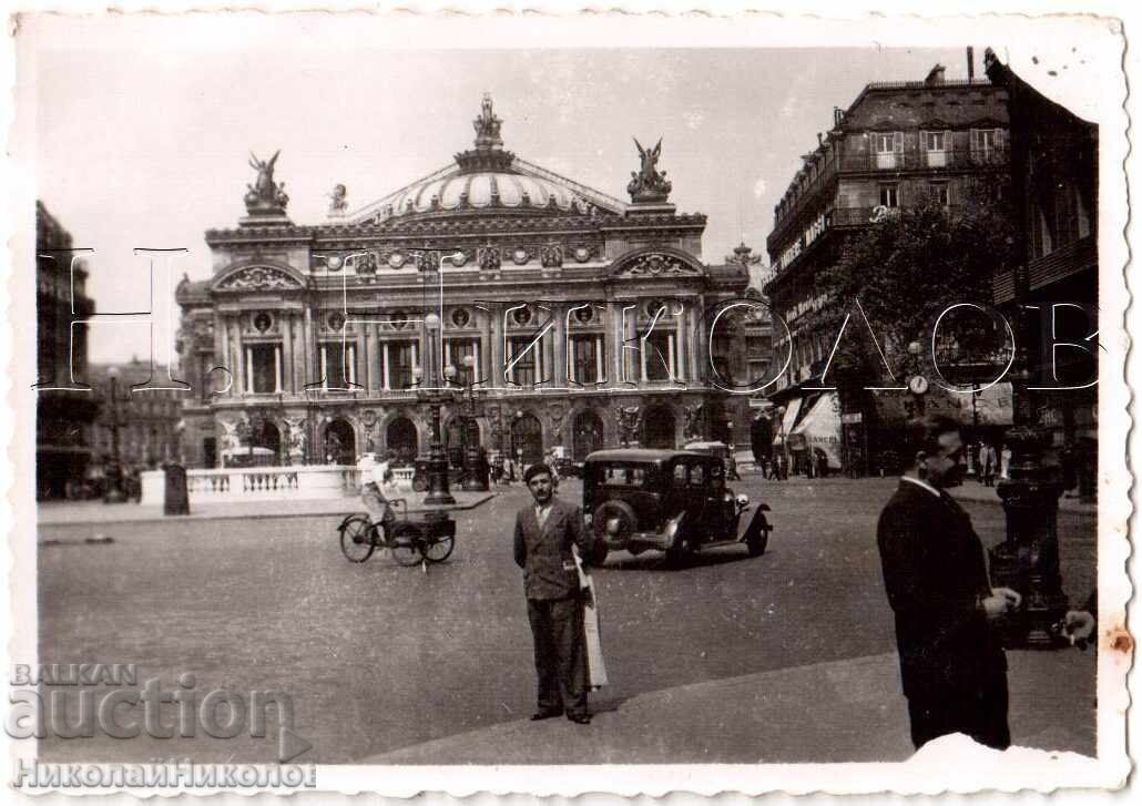 1937 SMALL OLD PHOTO PARIS ENCHO MEDIEV IN FRONT OF THE OPERA D634 1937 SMALL OLD PHOTO PARIS ENCHO MEDIEV IN FRONT OF THE OPERA D634