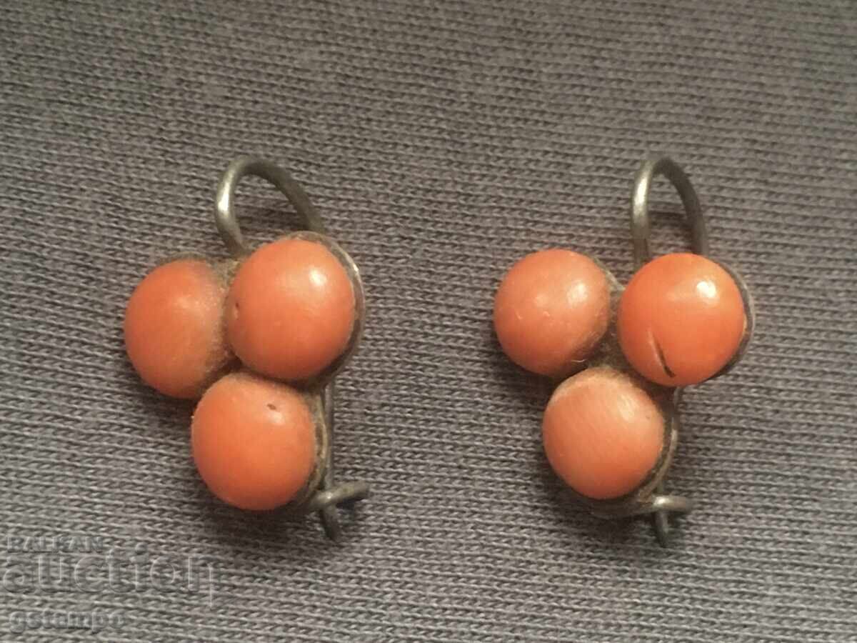 Παλιά Ασημένια Σκουλαρίκια με Κόκκινο Κοράλλι / Κουτί με τιμή 199.00 BGN | € 101.75