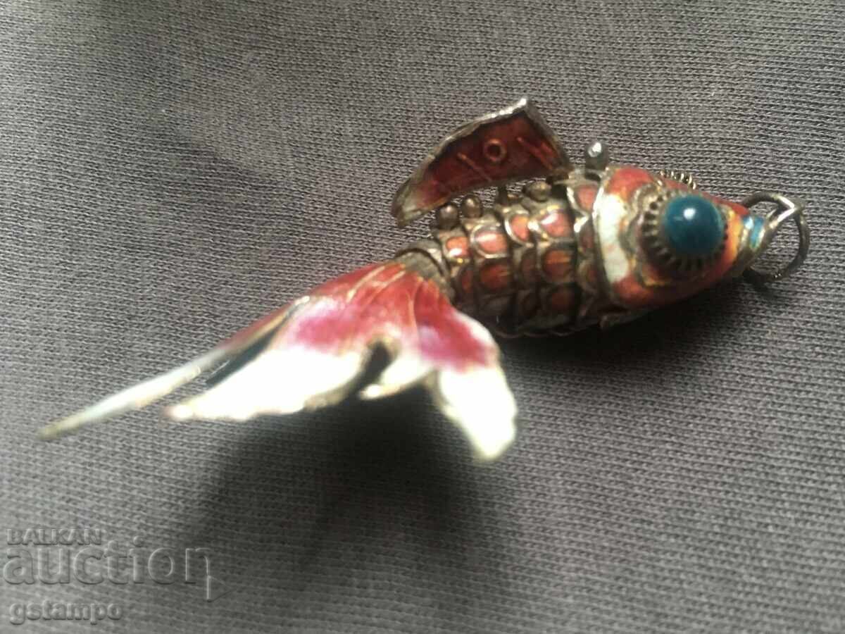 Auction Old Chinese Enamel Jewelry / Koi Fish Pendant Auction Old Chinese Enamel Jewelry / Koi Fish Pendant