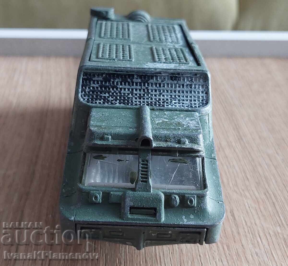 Cărucior metalic pentru colecționari cu preț 28.00 BGN | € 14.32