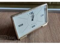 Ceas mecanic de masă pentru colecționari