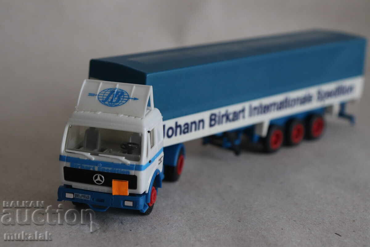 Licitație HERPA 1:87 H0 MERCEDES BENZ CAMION TIR MODEL MAȘINUȚĂ