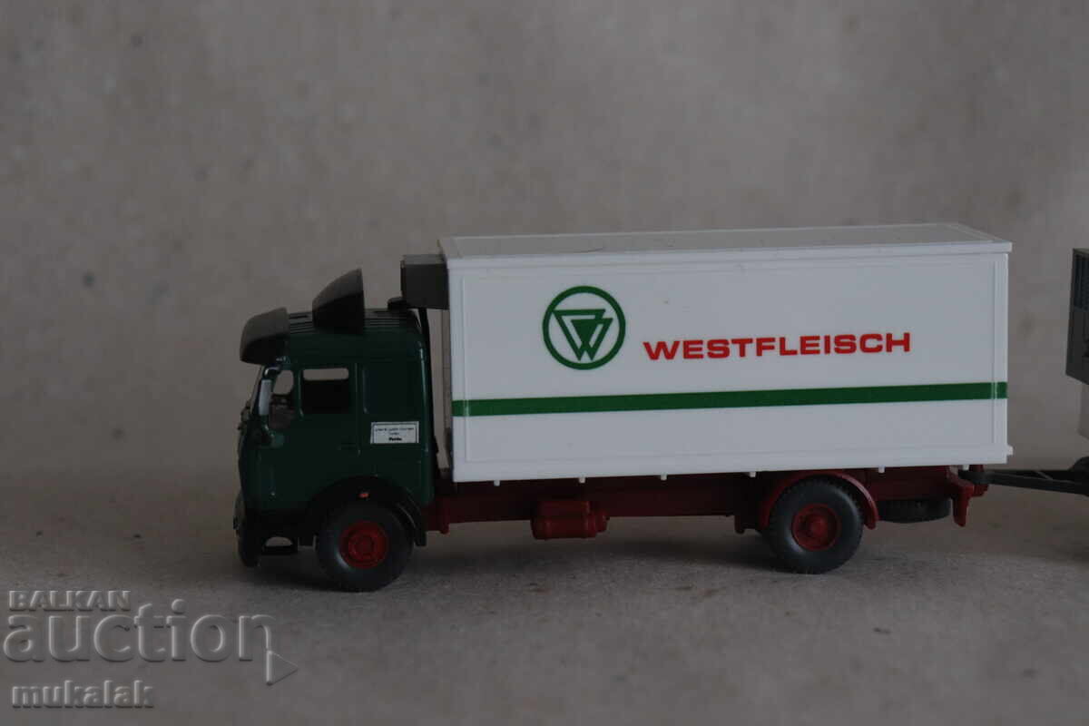 WIKING 1:87 H0 MERCEDES BENZ TRUCK TIR MODEL CAR with price 15.00 BGN | € 7.67 WIKING 1:87 H0 MERCEDES BENZ TRUCK TIR MODEL CAR with price 15.00 BGN | € 7.67