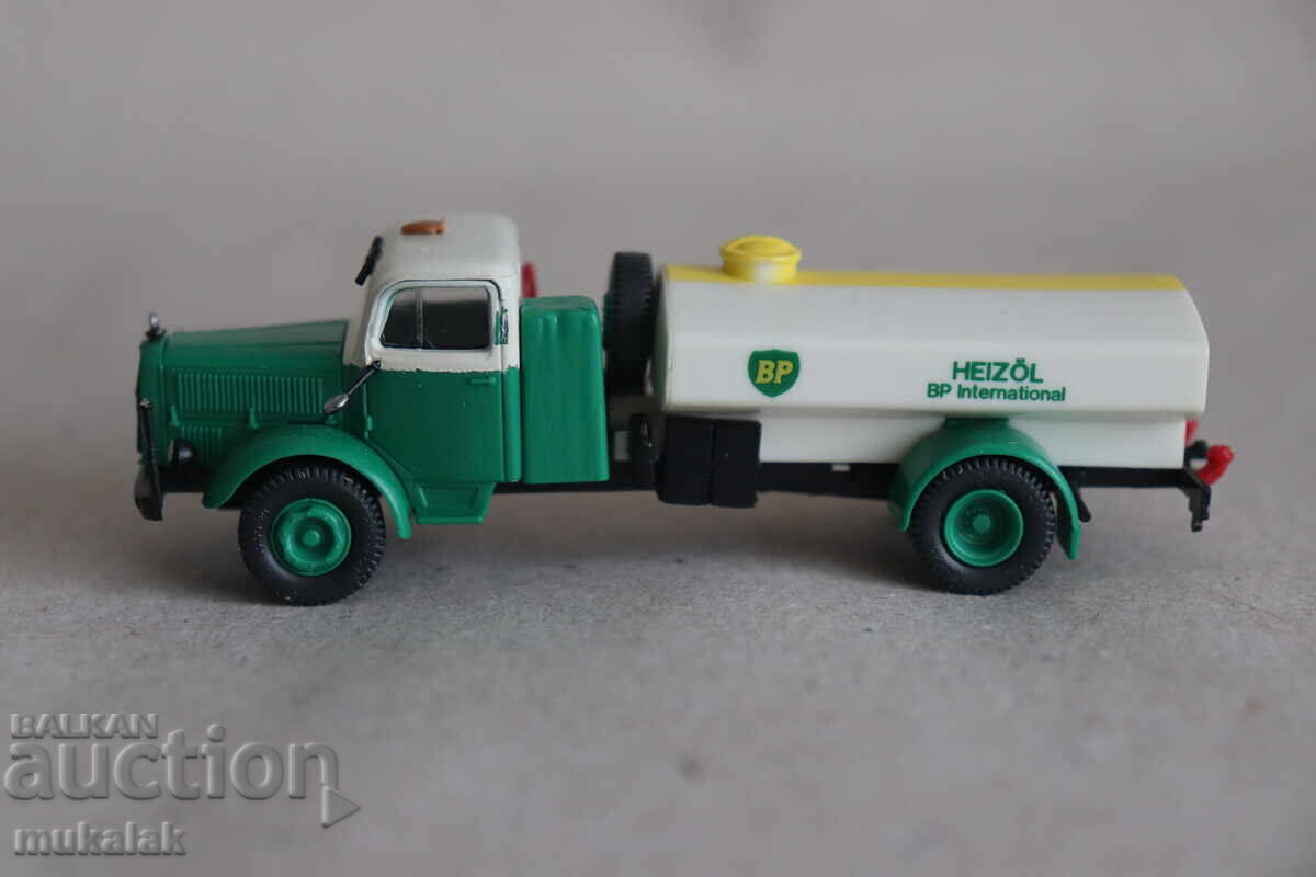 ROCO?? 1:87 H0 MERCEDES BENZ TANKER TRUCK MODEL CAR with price 25.00 BGN | € 12.78 ROCO?? 1:87 H0 MERCEDES BENZ TANKER TRUCK MODEL CAR with price 25.00 BGN | € 12.78