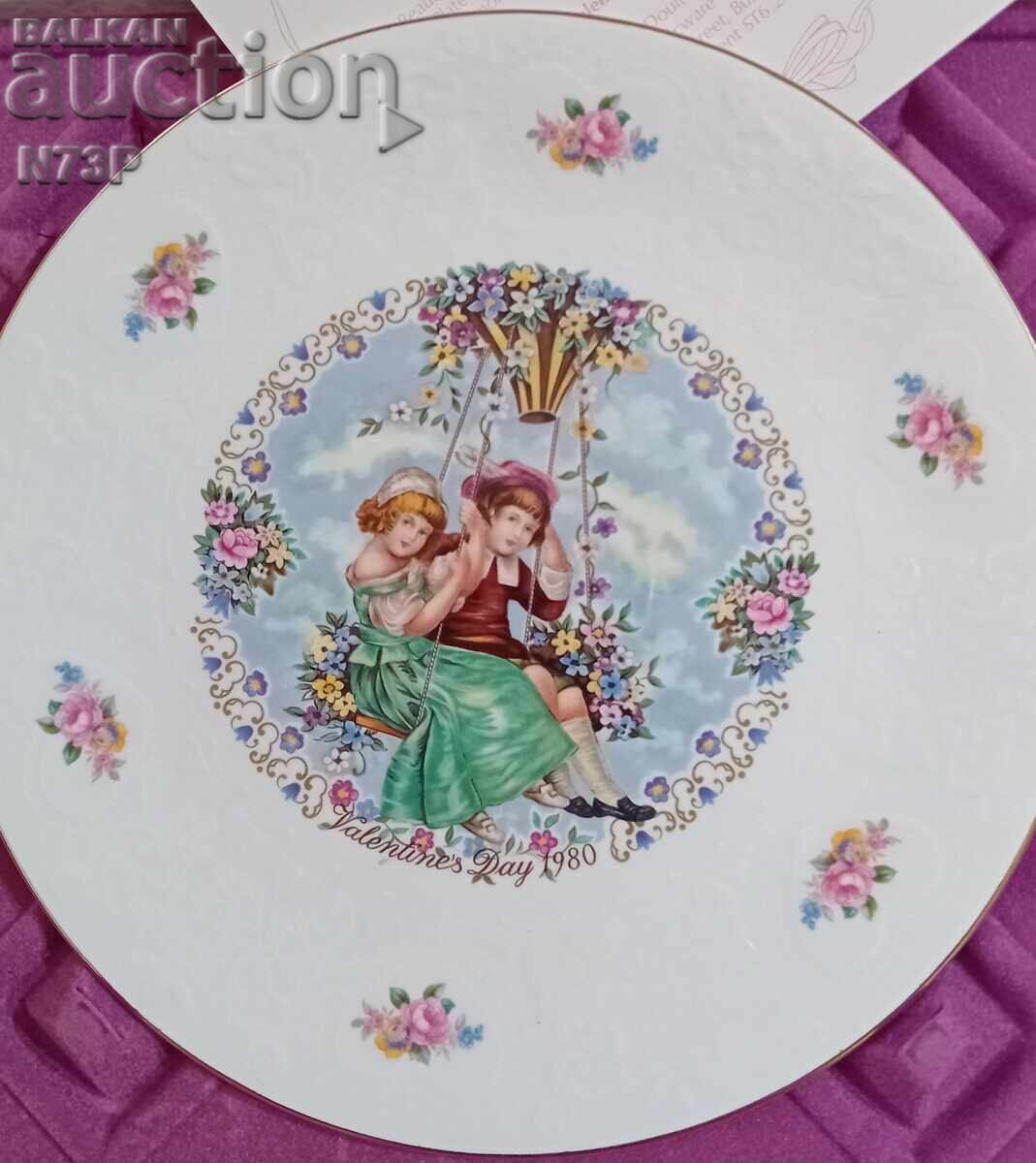 Auction PORCELAIN BOWL. COLLECTION. ST. VALENTINE. 1980 Auction PORCELAIN BOWL. COLLECTION. ST. VALENTINE. 1980