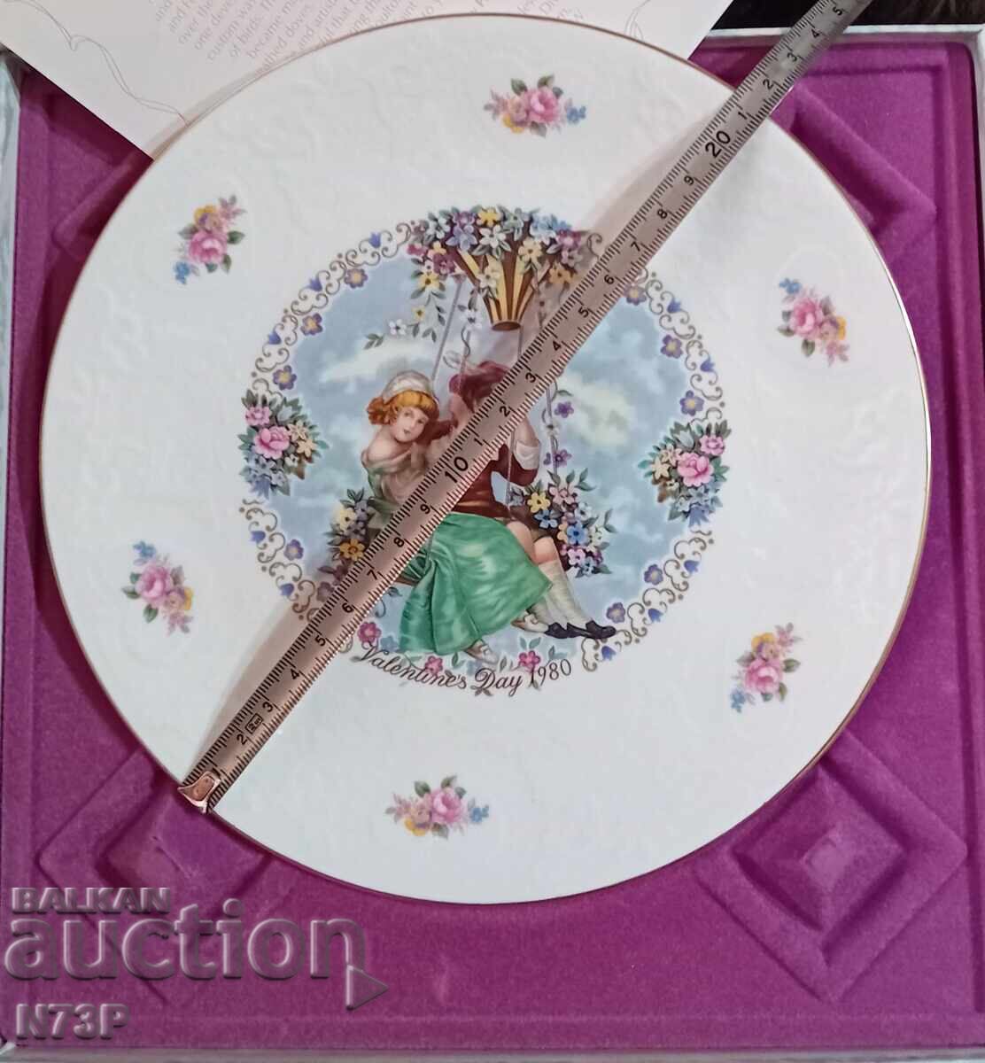 PORCELAIN BOWL. COLLECTION. ST. VALENTINE. 1980 - 5 PORCELAIN BOWL. COLLECTION. ST. VALENTINE. 1980 - 5