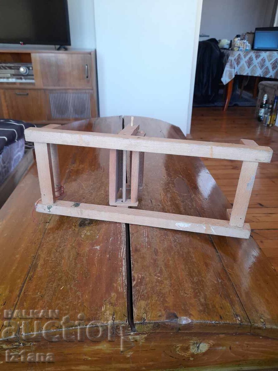 Vechi stativ de țesut pentru copii - 5 Vechi stativ de țesut pentru copii - 5