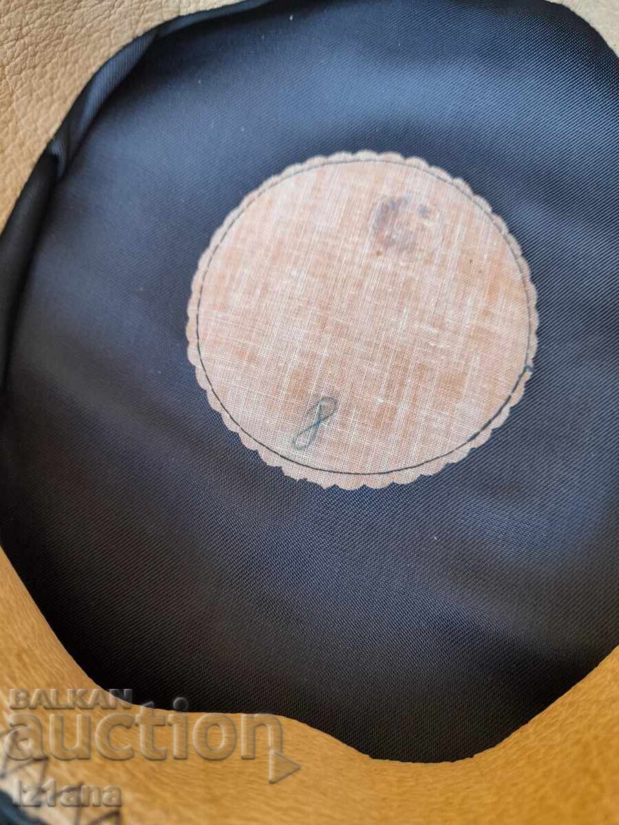 Παλιό καπάκι - 6 Παλιό καπάκι - 6