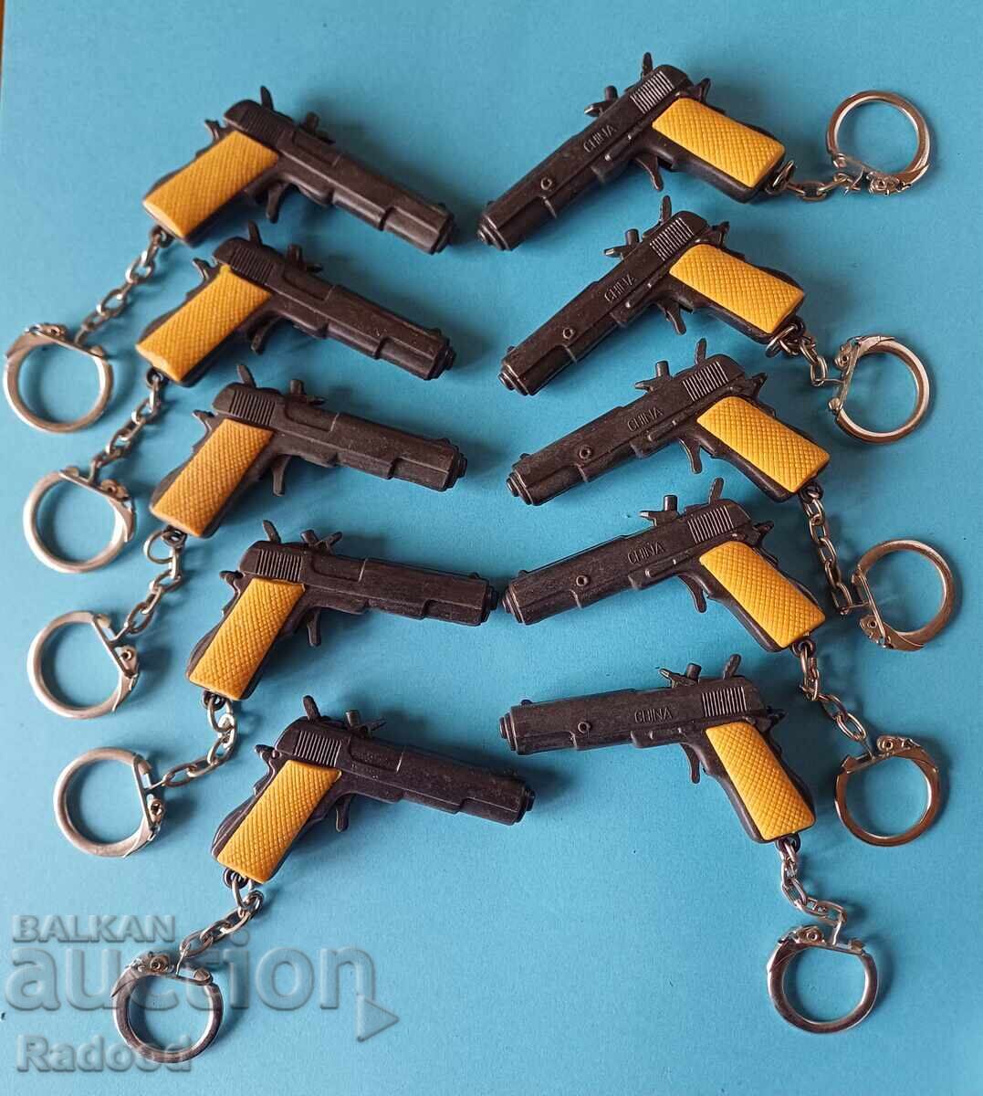 Pistoale de epocă anilor 90 Pistoale de epocă anilor 90