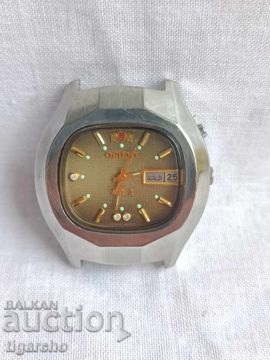 Аукцион Часовник Orient