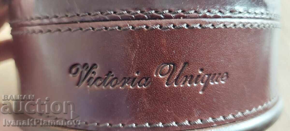 Wooden and Leather Box for Connoisseurs, Excellent with price 40.00 BGN | € 20.45 Wooden and Leather Box for Connoisseurs, Excellent with price 40.00 BGN | € 20.45