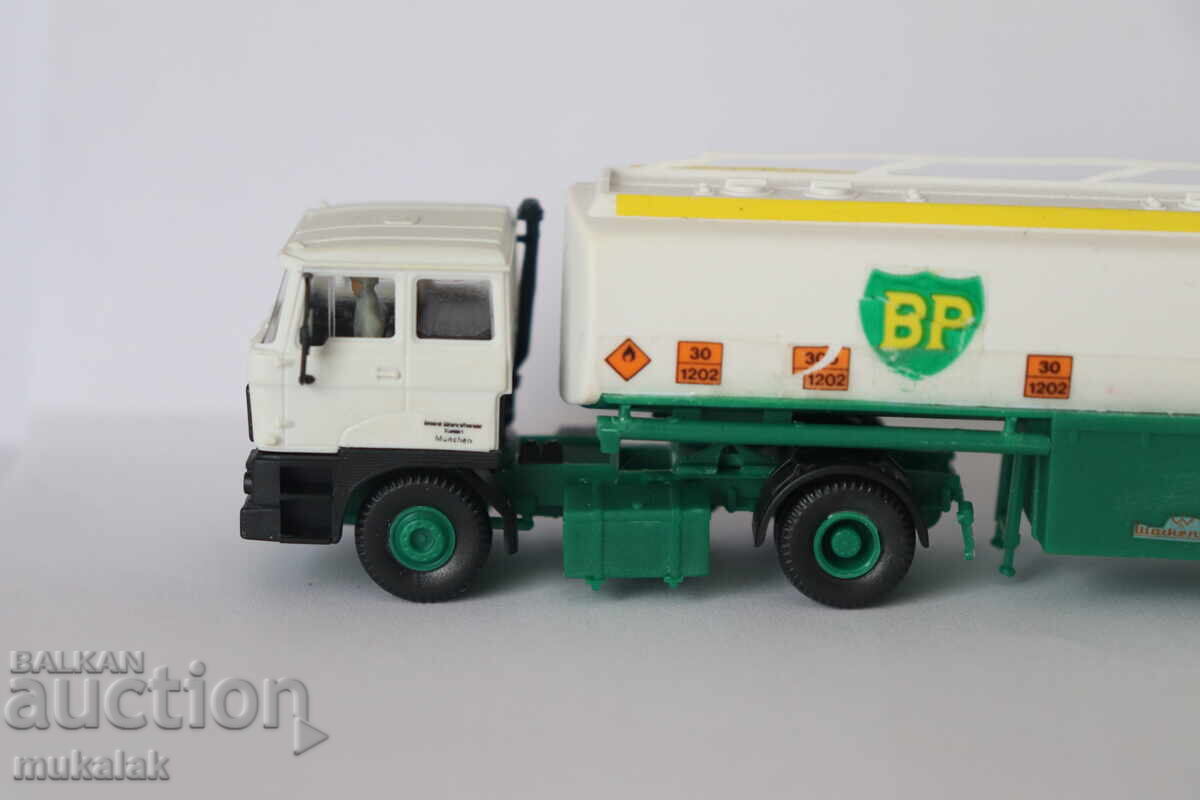 Kibri H0 1/87 DAF Tanker Truck Model Car with price 25.00 BGN | € 12.78