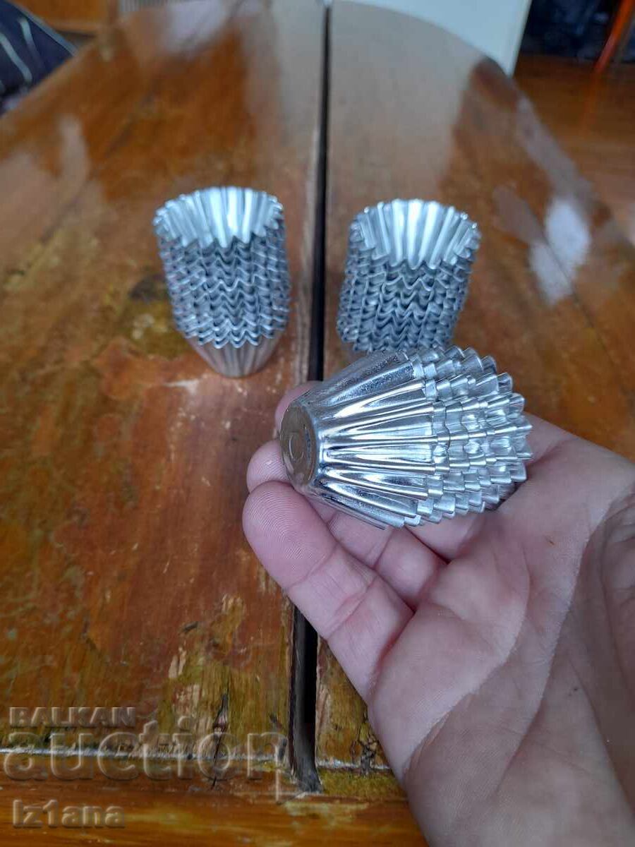 Delivery of Old forms for sweets, savarini, muffins Delivery of Old forms for sweets, savarini, muffins