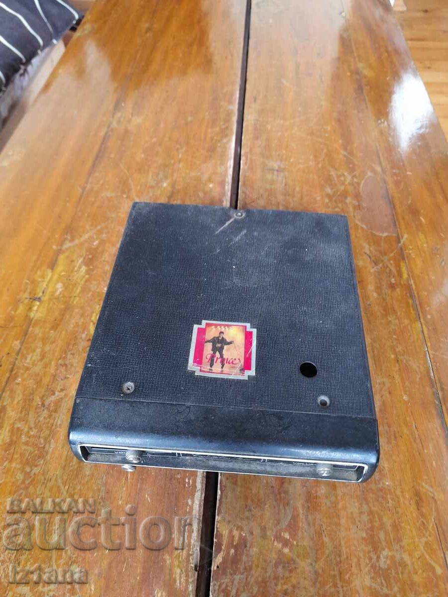 Auction  Old car radio Alex