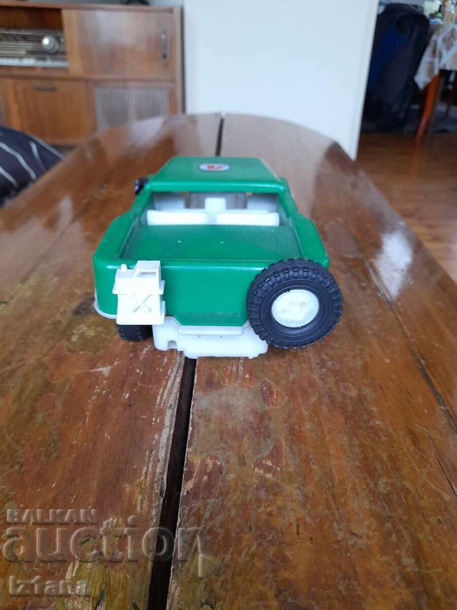 Auction Old car, stroller, jeep Auction Old car, stroller, jeep