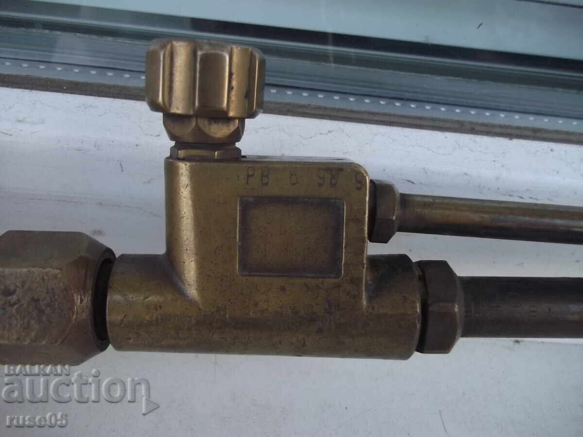 Delivery of Oxygen Cutter Delivery of Oxygen Cutter