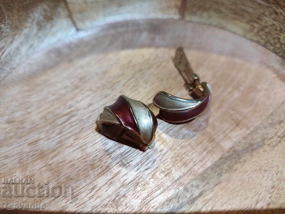 Σκουλαρίκια - κλιπς, 70s, όμορφα, κομψά, 27.03.25 με τιμή 49.00 BGN | € 25.05