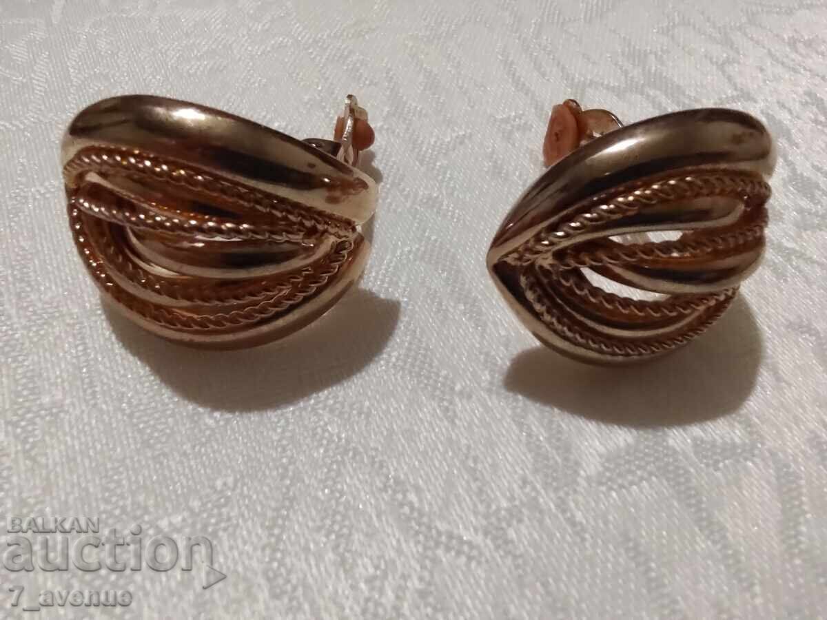 Delivery of Earrings - clip-on, 70s, beautiful, elegant, 27.03.25 Delivery of Earrings - clip-on, 70s, beautiful, elegant, 27.03.25