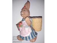 FIGURINĂ MASIVĂ. POLIRĂȘINĂ