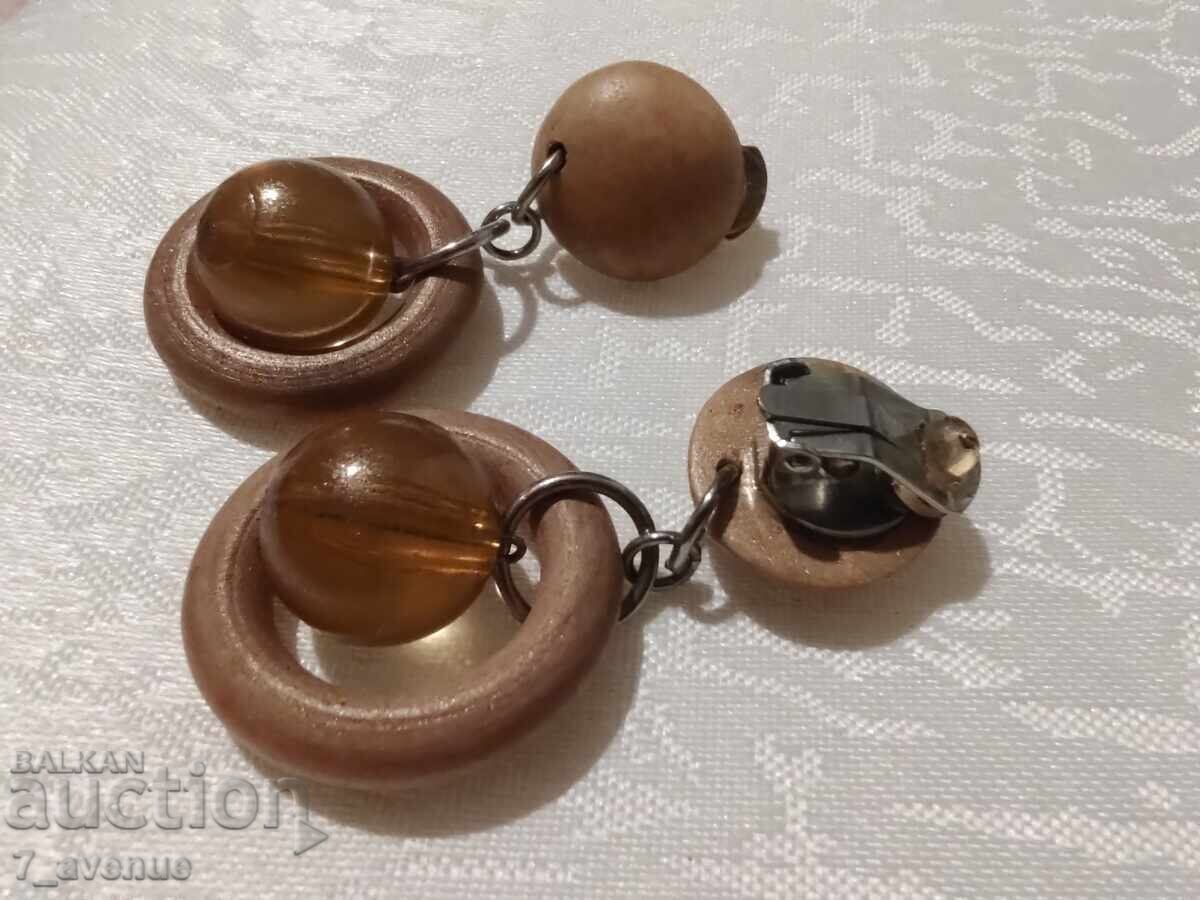 Δημοπρασία Σκουλαρίκια - κλιπς, 70s, όμορφα, κομψά, 27.03.25