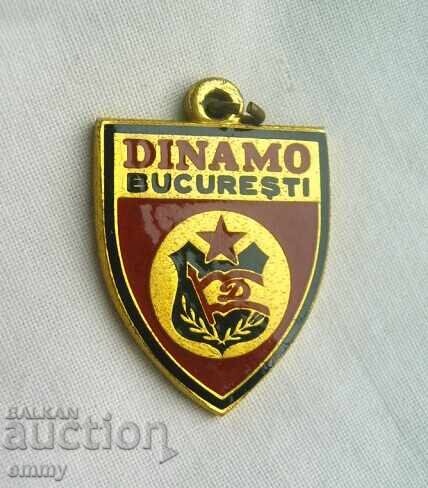 Знак значка футбол - Динамо Букурещ , Румъния