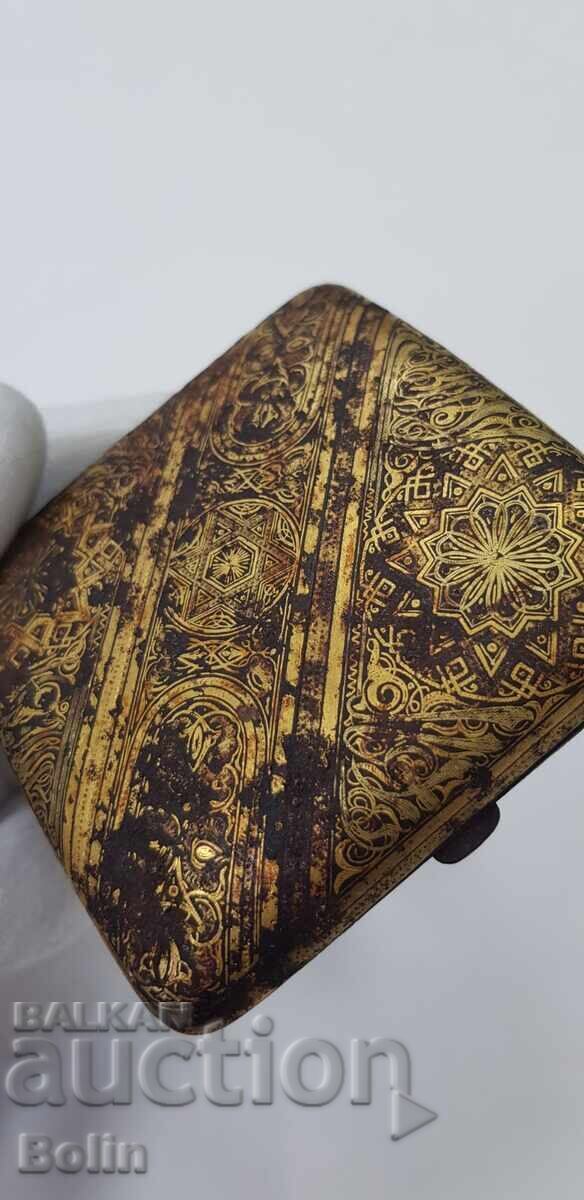 Rare collectible Snuffbox with Gold 19th century with price 290.00 BGN | € 148.27