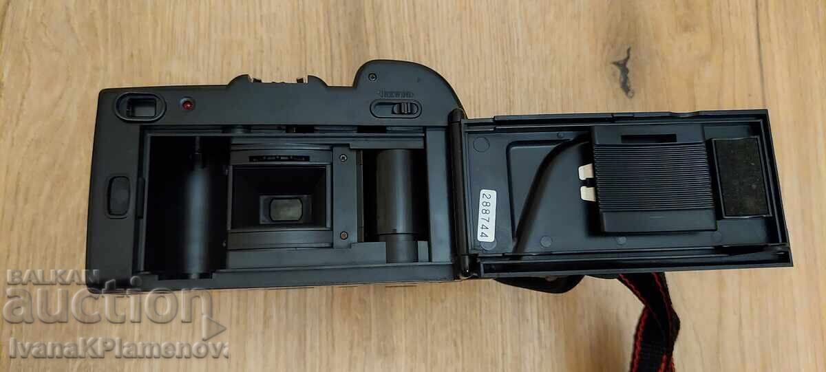 Livrarea Aparat foto pentru cunoscători Nikon