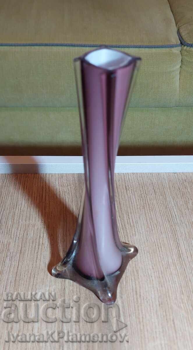 Vază sticlă înălțime 20cm cu preț € 7.00 | 13.69 BGN