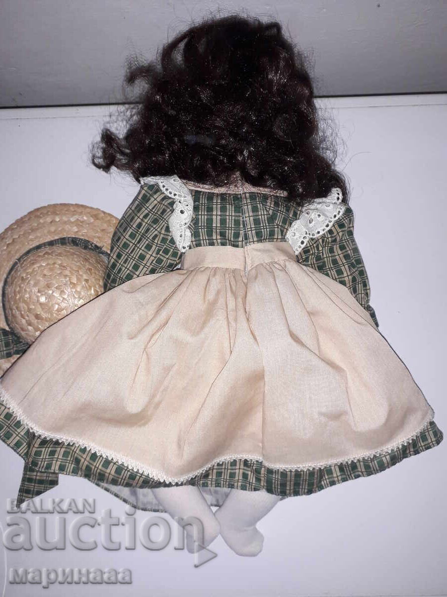 Livrarea PĂPUȘĂ. PORȚELAN