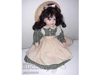 PĂPUȘĂ. PORȚELAN