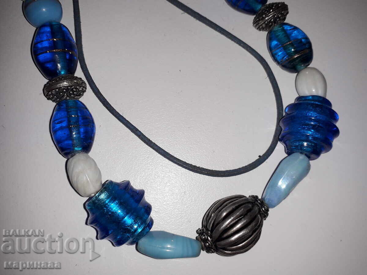 COLIER. MURANO cu preț € 4.09 | 8.00 BGN COLIER. MURANO cu preț € 4.09 | 8.00 BGN