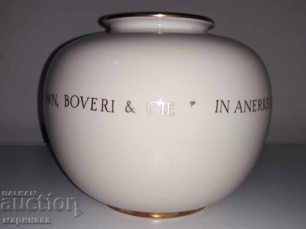 VINTAGE VASE. PORCELAIN. GOLD PLATING. SWITZERLAND with price 8.00 BGN | € 4.09