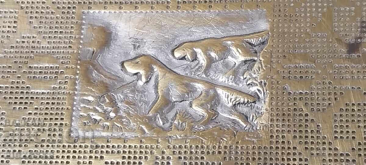 A collector's snuff box - 6 A collector's snuff box - 6