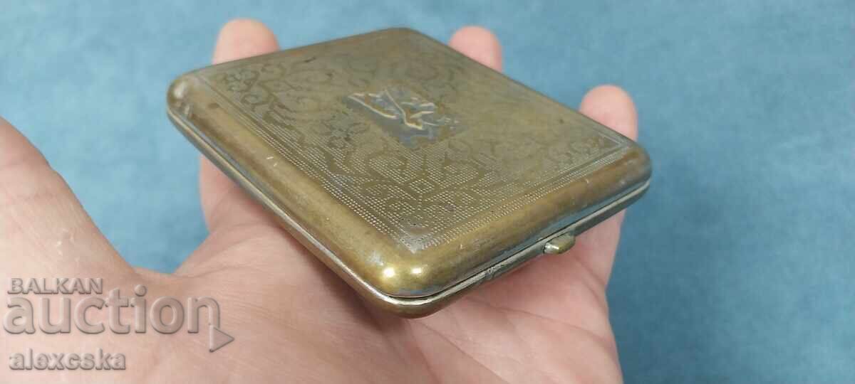 A collector's snuff box A collector's snuff box