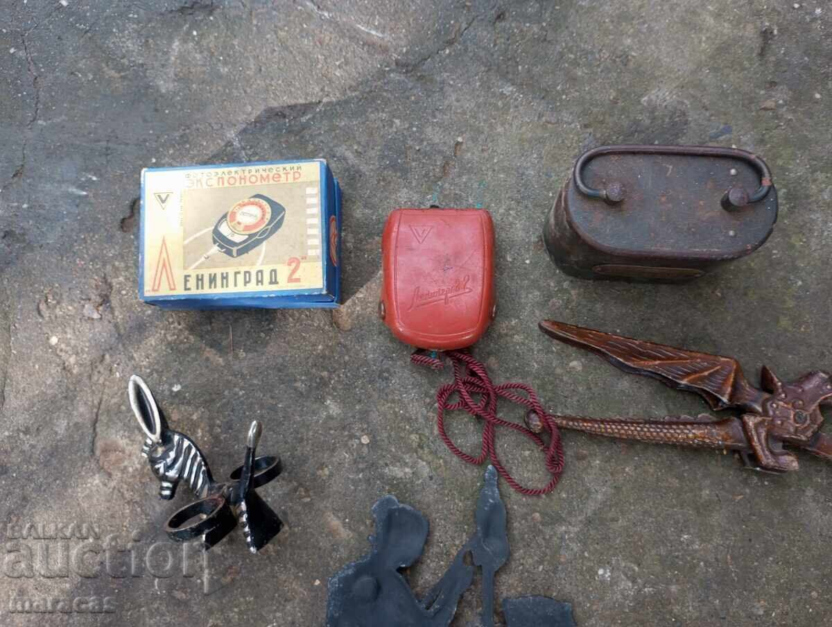 O mulțime de articole vechi cu preț € 15.00 | 29.34 BGN