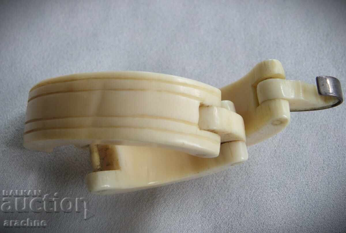 Παράδοση Αντίκα, αρθρωτό βραχιόλι από ελεφαντόδοντο Παράδοση Αντίκα, αρθρωτό βραχιόλι από ελεφαντόδοντο