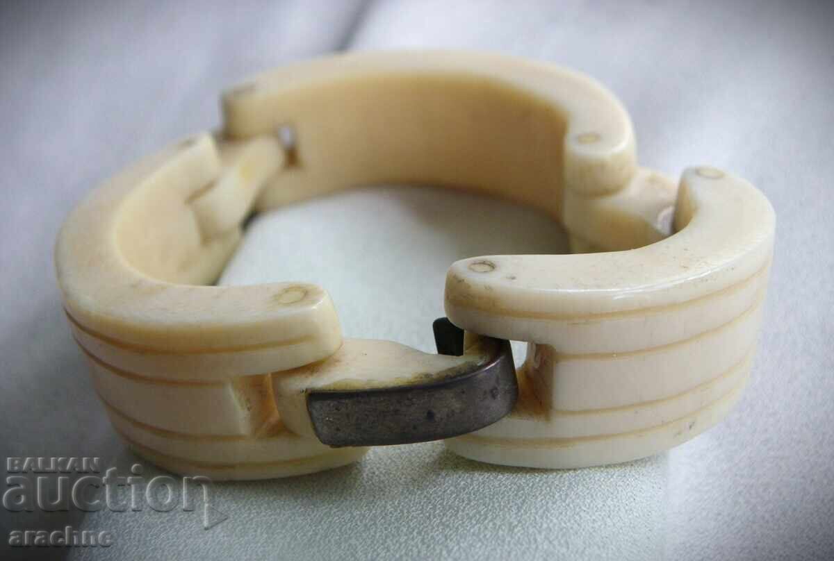 Αντίκα, αρθρωτό βραχιόλι από ελεφαντόδοντο Αντίκα, αρθρωτό βραχιόλι από ελεφαντόδοντο
